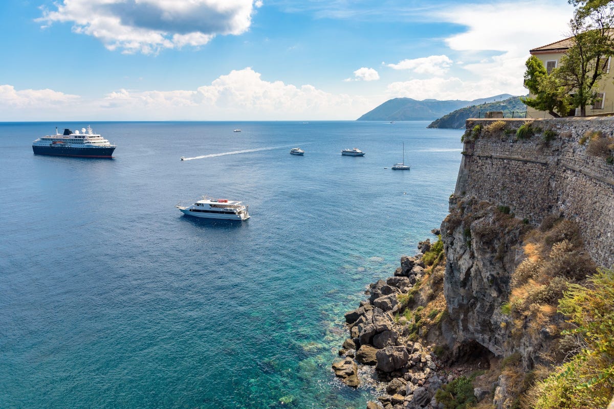 Turismo in traghetto in crescita: le destinazioni preferite dagli italiani
